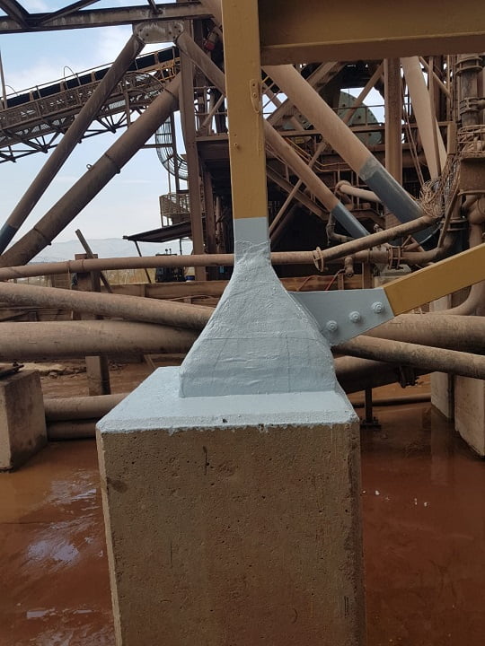 Refurbished and coated structural baseplate on plant column