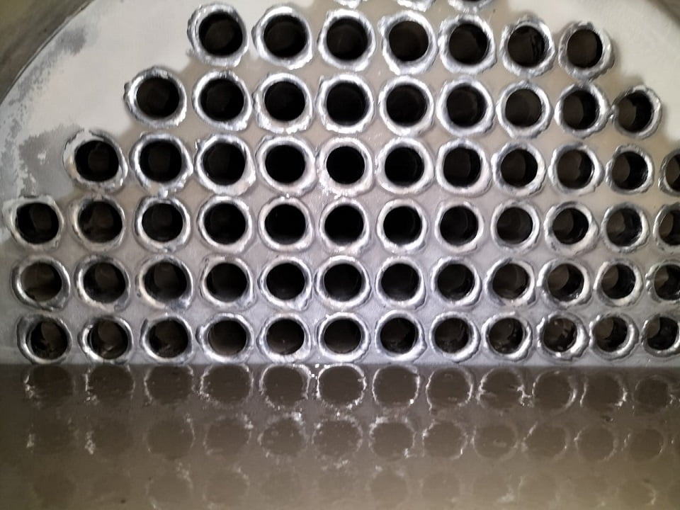 Tube sheet after high-pressure water jetting cleaning