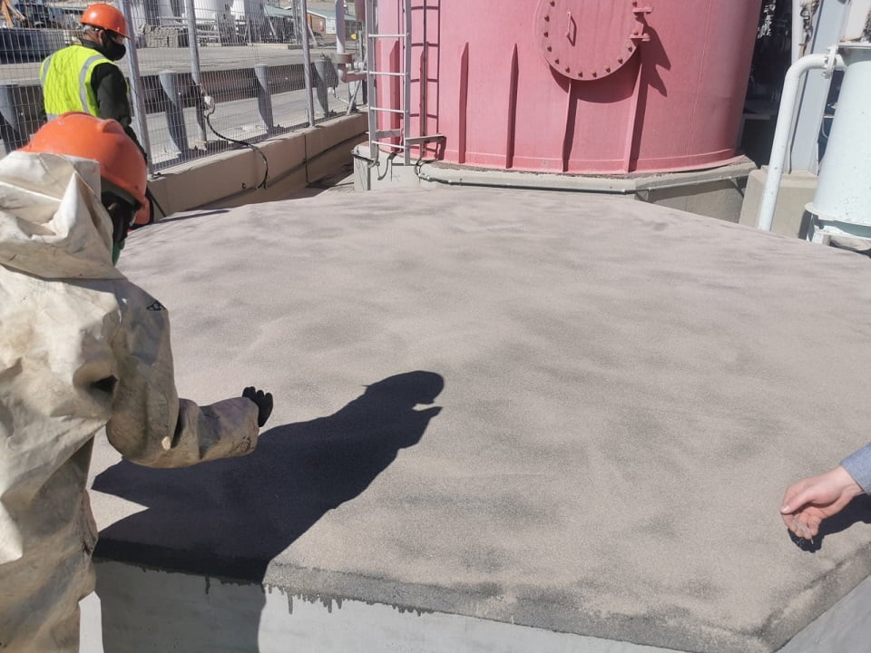 Bund wall surface preparation with PPE
