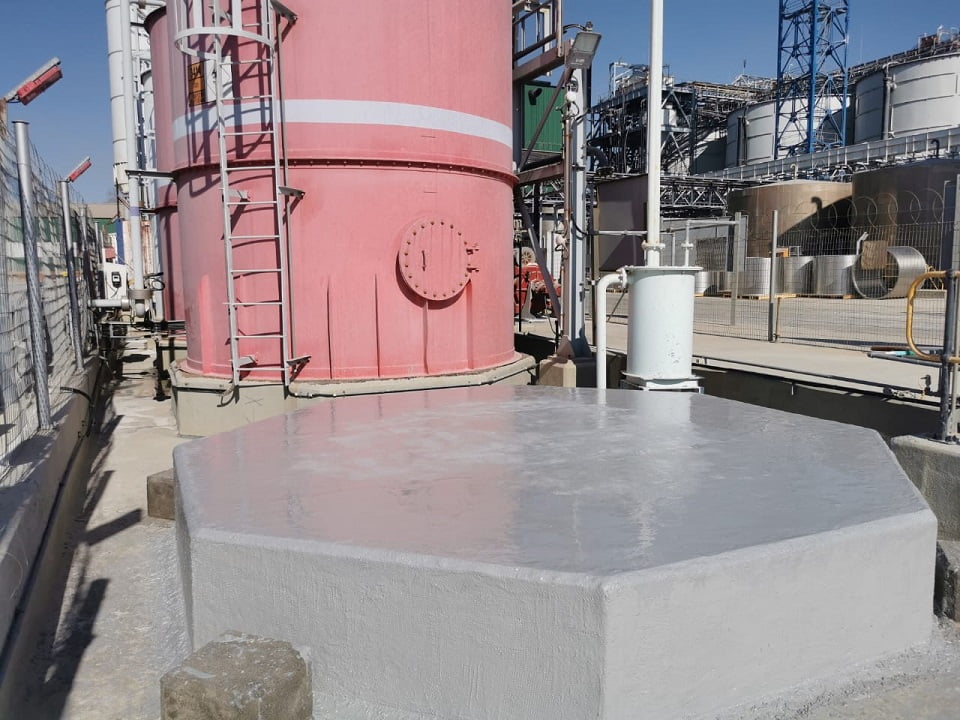 Completed acid-proofed plinth at chemical storage tank