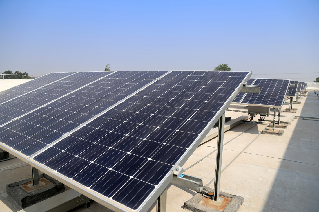 Rooftop solar power station installation
