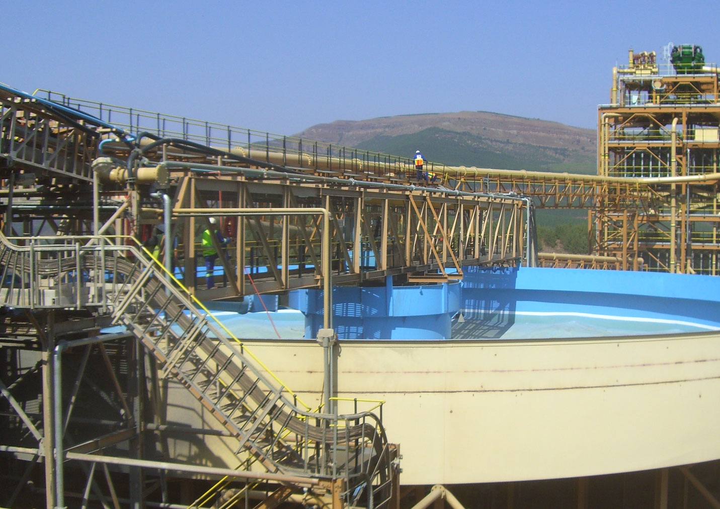Storage tank refurbishment